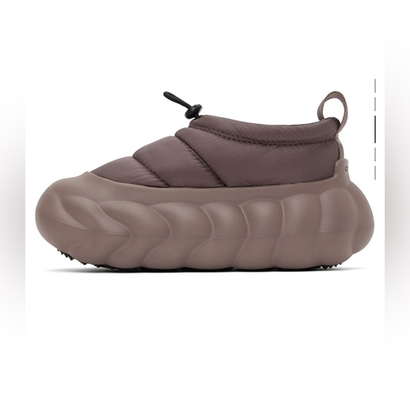 Crocs Quilted Satin Platform Loafers  – Women’s 8 / Men’s 6 – Brand New with Tag - Picture 2 of 16